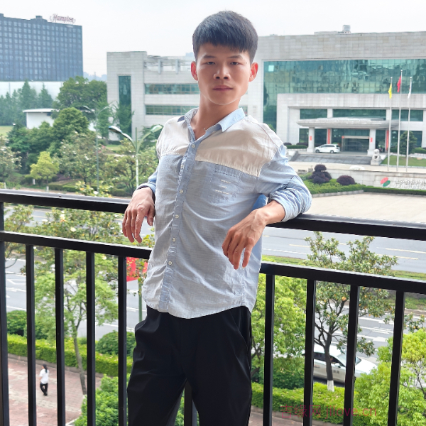 湖南28岁单身帅哥真诚找对象-南昌征婚相亲网
